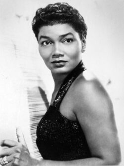 Pearl Bailey (March 29, 1918 – August 17, 1990) Actress, singer, comedian and author.